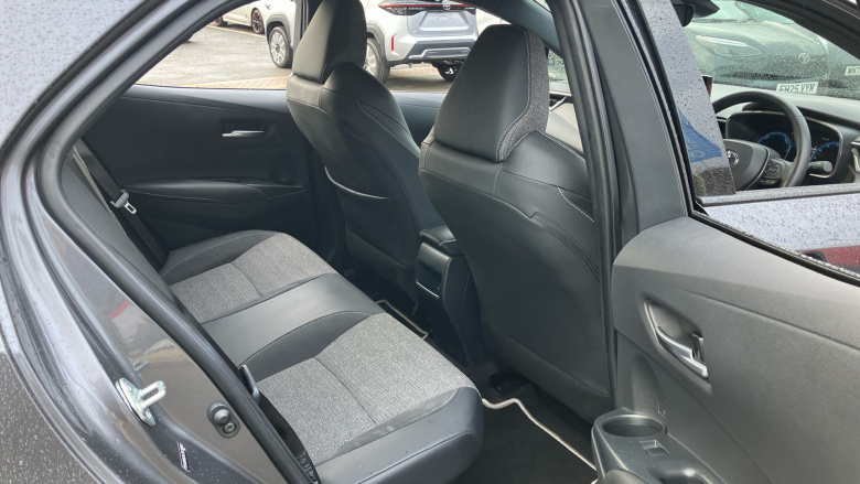 Toyota Corolla 1.8 Hybrid Design 5dr CVT Hybrid Hatchback